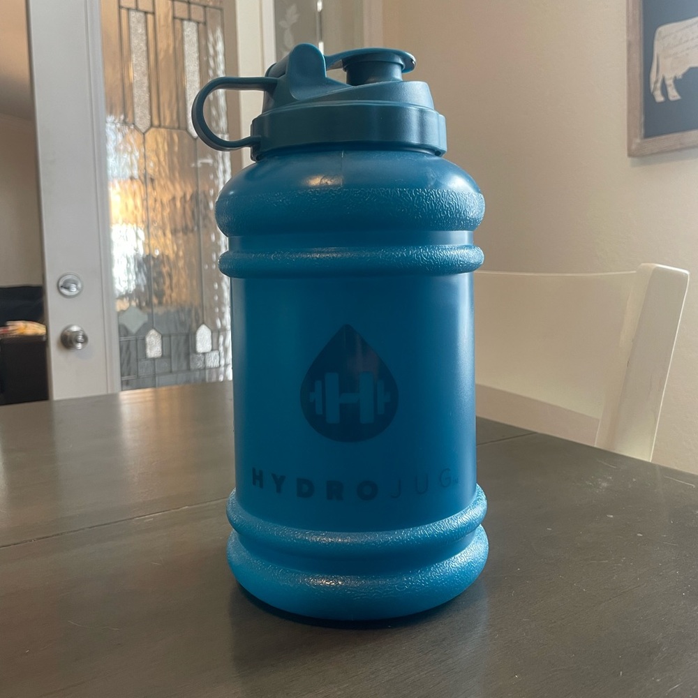 BLUE HYDROJUG